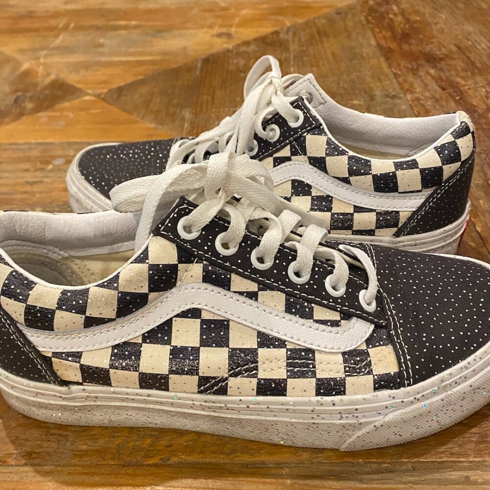 Old Skool Vans, women sz 7.0, men sz 5.5, sparkly black and cream checkered